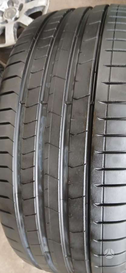 Pirelli, vasaras 245/35 R20