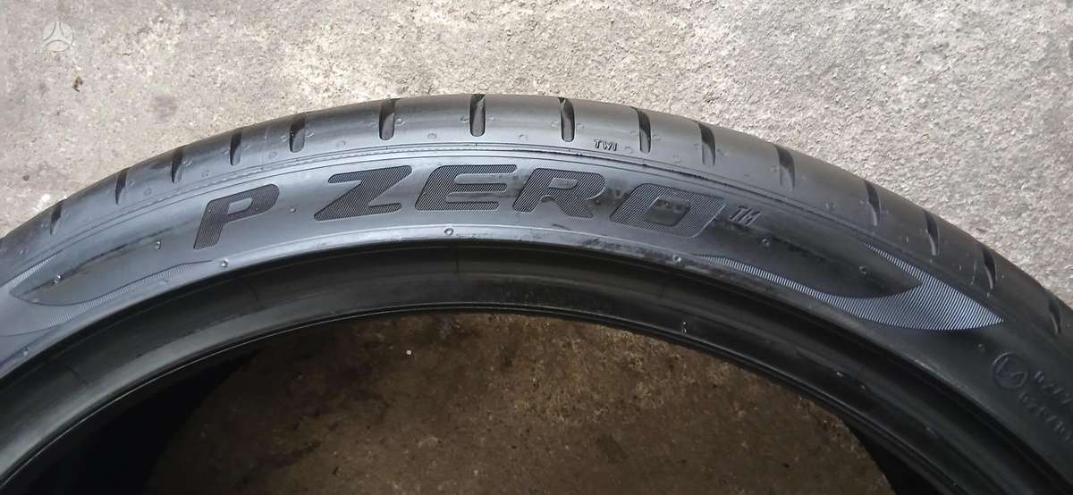 Pirelli, vasaras 245/35 R20