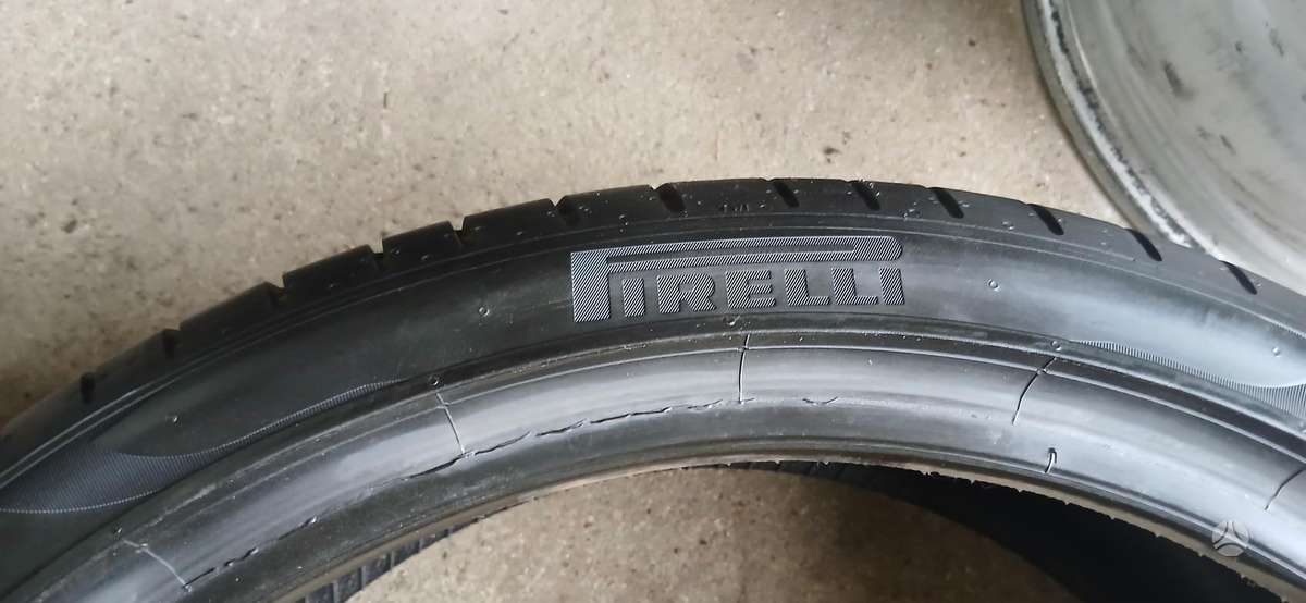 Pirelli, vasaras 245/35 R20