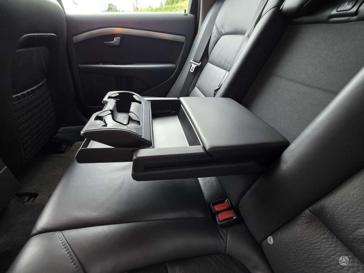 Volvo XC70, 2.4 l., Универсал