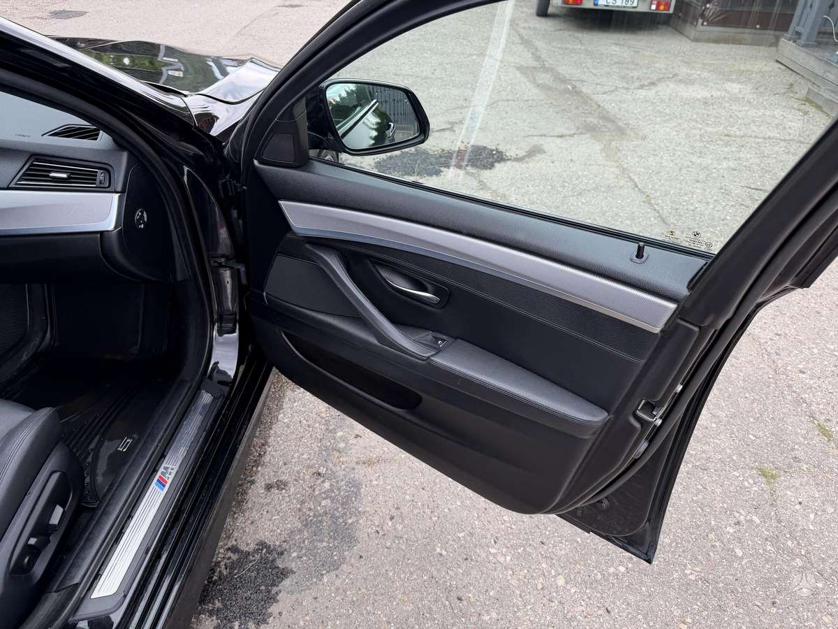 BMW 520, 2.0 l., wagon