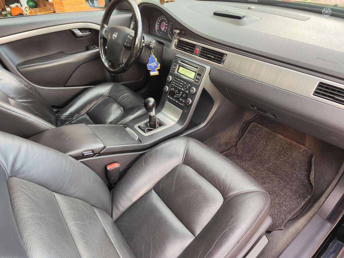 Volvo V70, 2.0 l., wagon