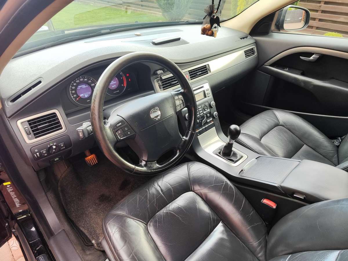 Volvo V70, 2.0 l., universalas
