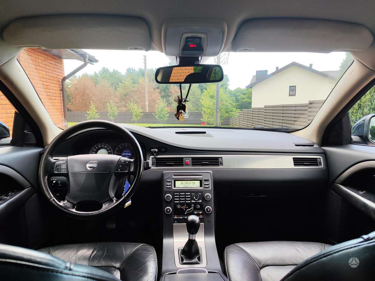 Volvo V70, 2.0 l., universalas