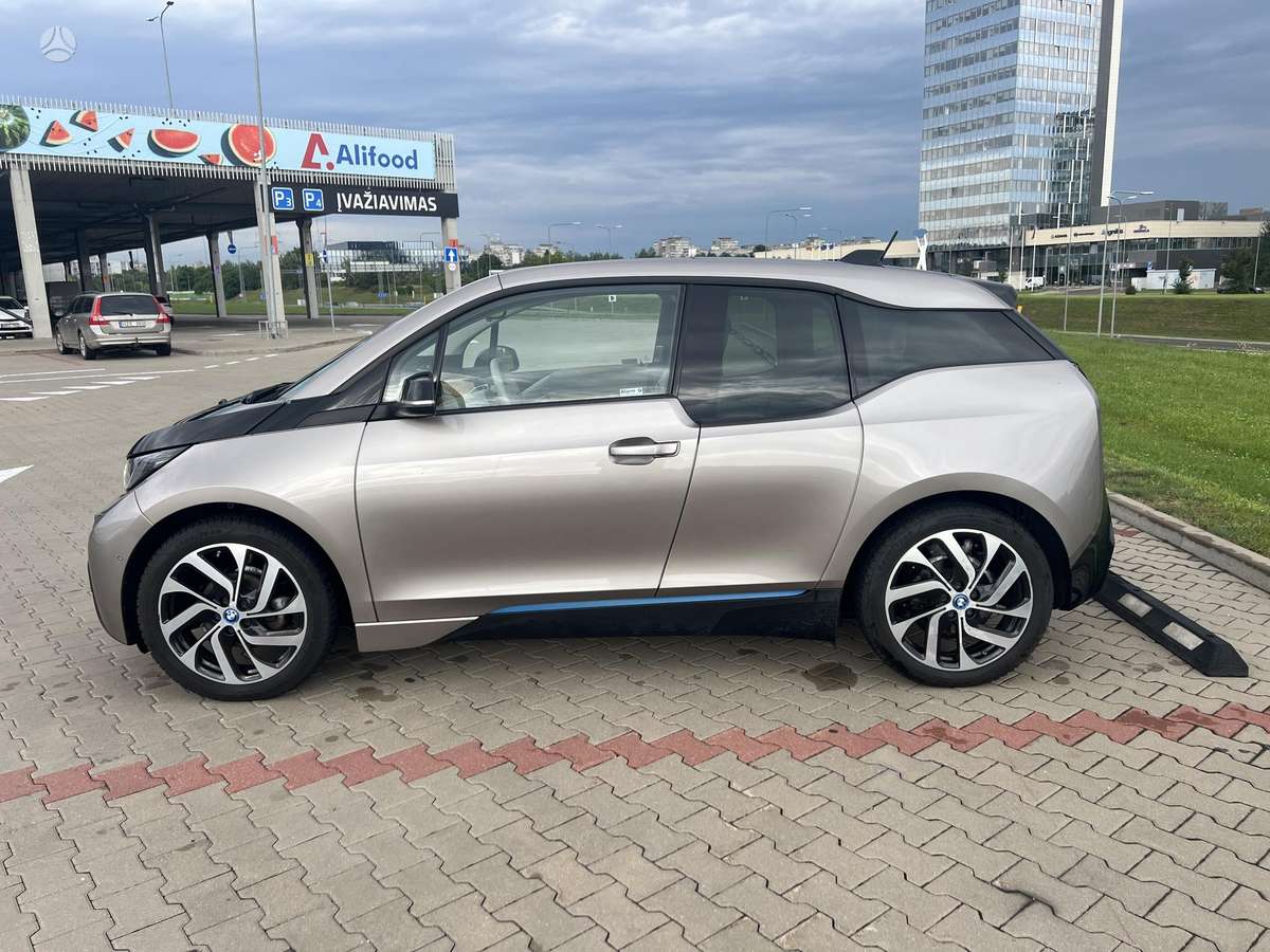 BMW i3, 19 kWh, hatchback