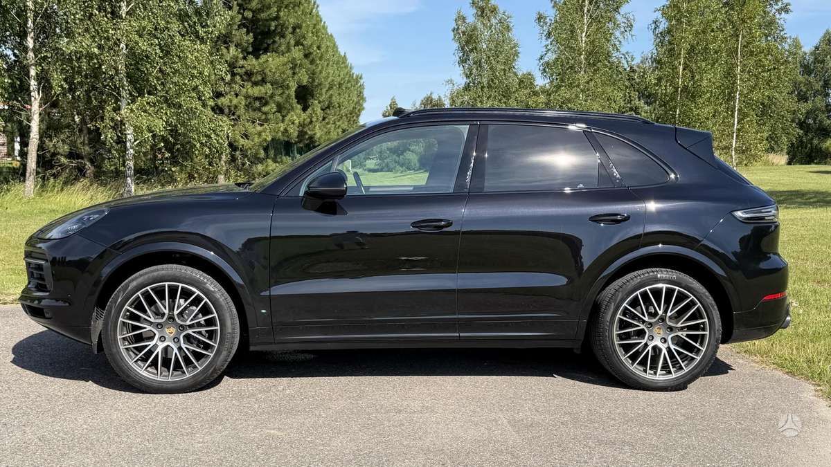 Porsche Cayenne - 5