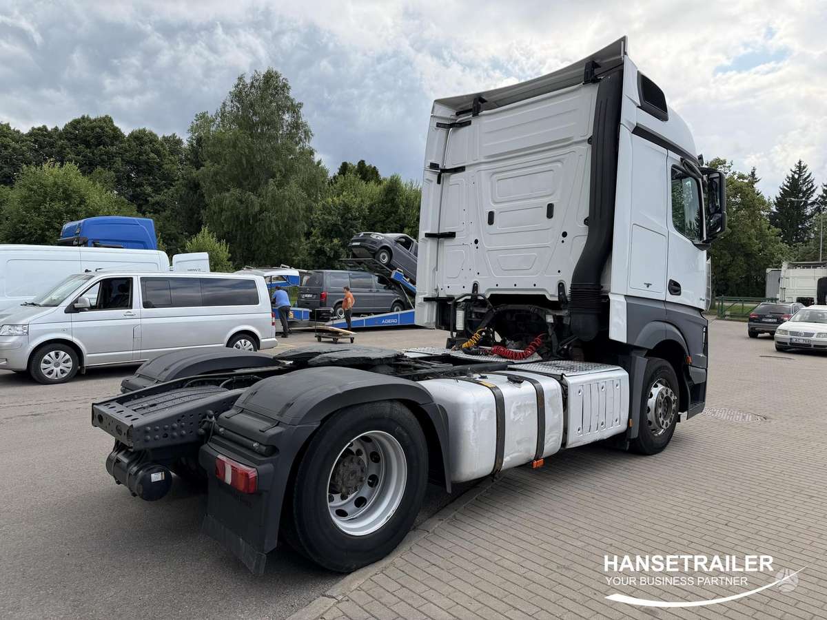 Mercedes-Benz Actros 1845 LS Big Space, double sleeper