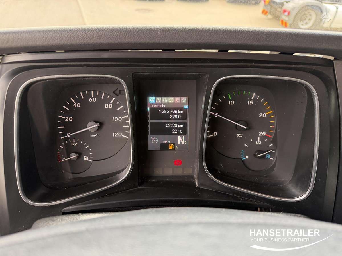 Mercedes-Benz Actros 1845 LS Big Space, double sleeper