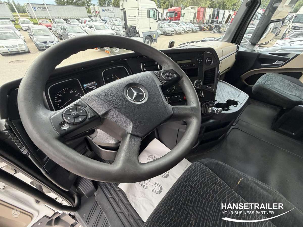 Mercedes-Benz Actros 1845 LS Big Space, double sleeper