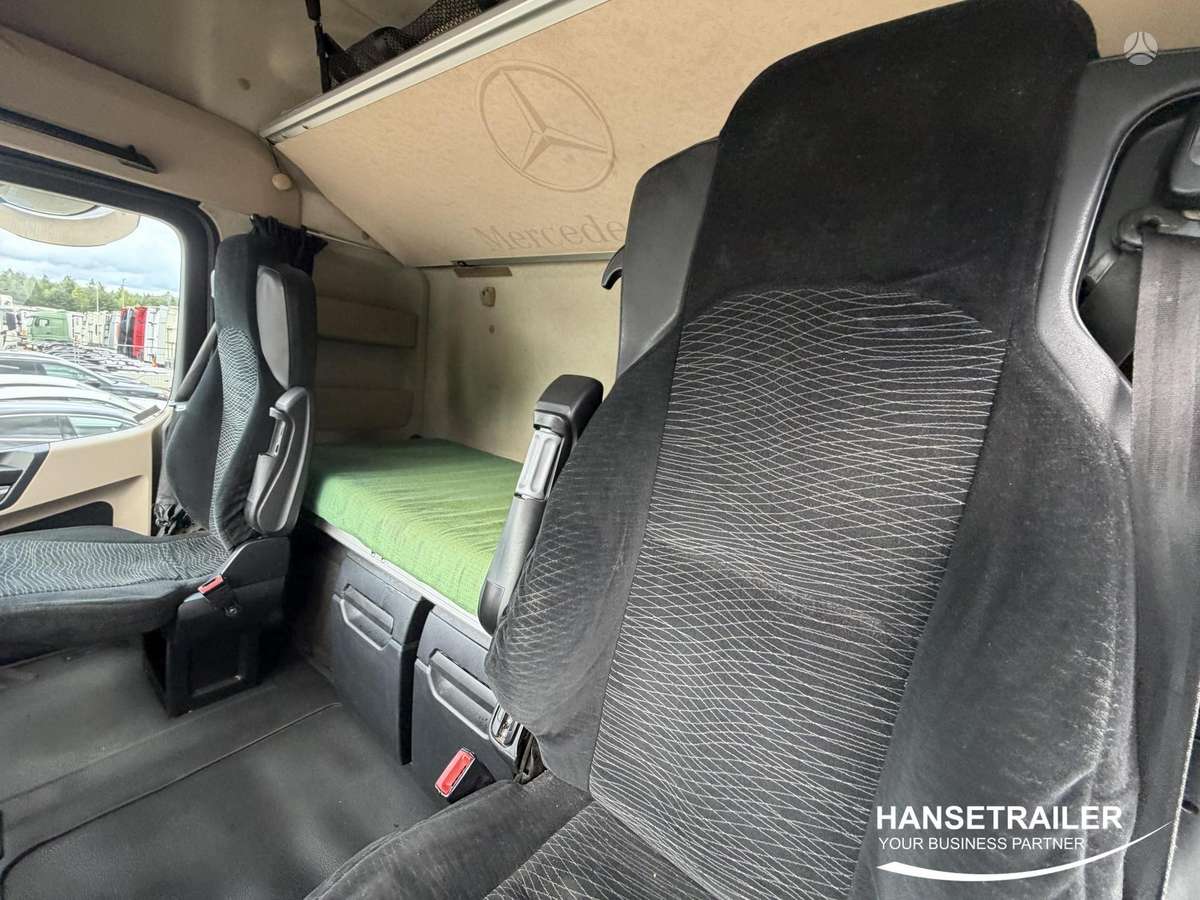 Mercedes-Benz Actros 1845 LS Big Space, double sleeper