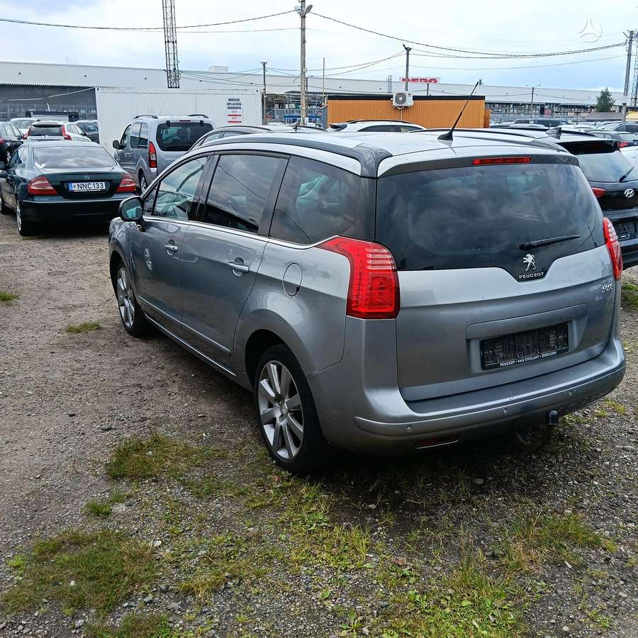 Peugeot 5008 - 2