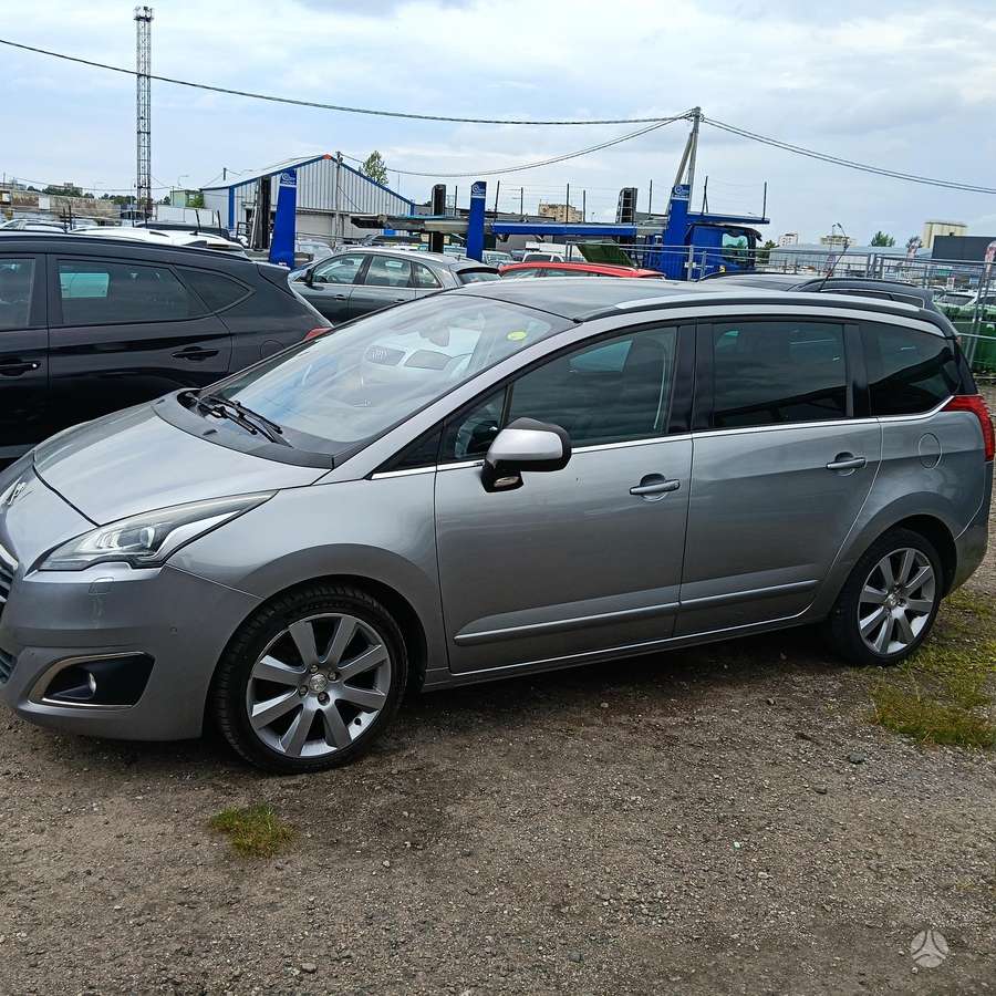 Peugeot 5008 - 6