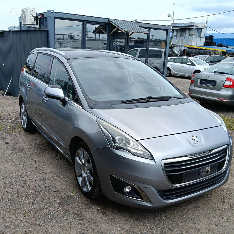 Peugeot 5008 - 4