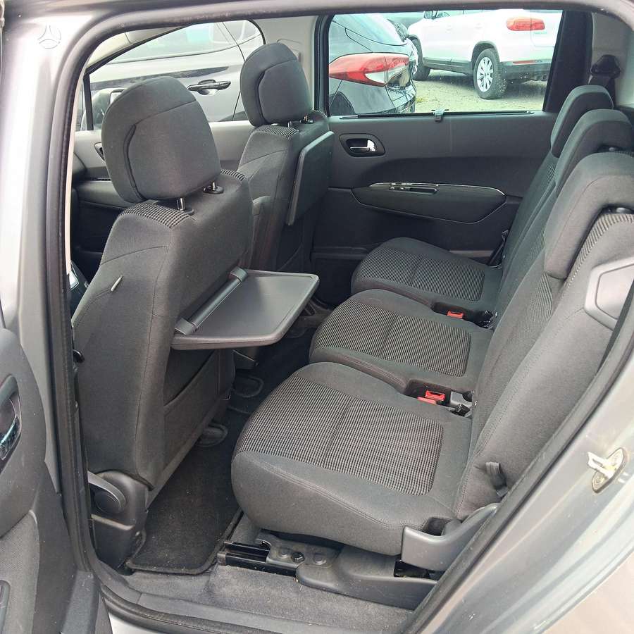 Peugeot 5008 - 7