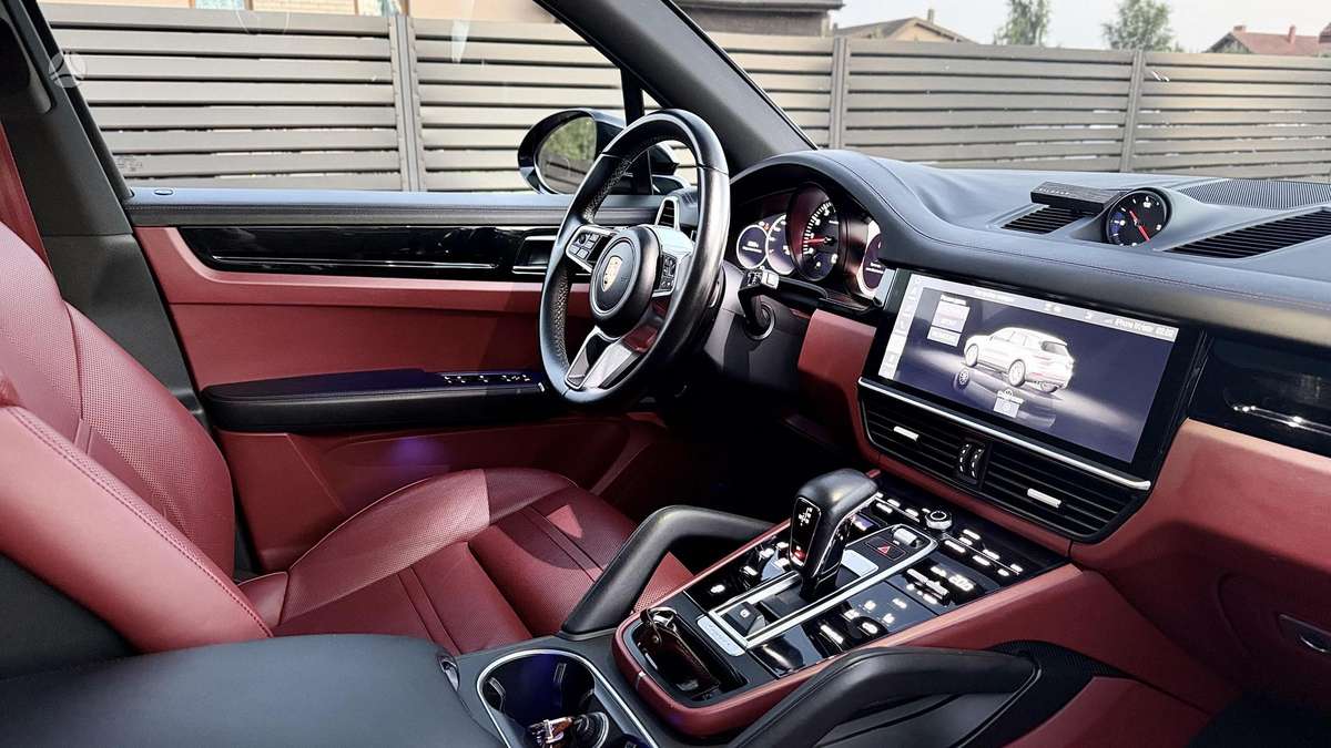 Porsche Cayenne - 11