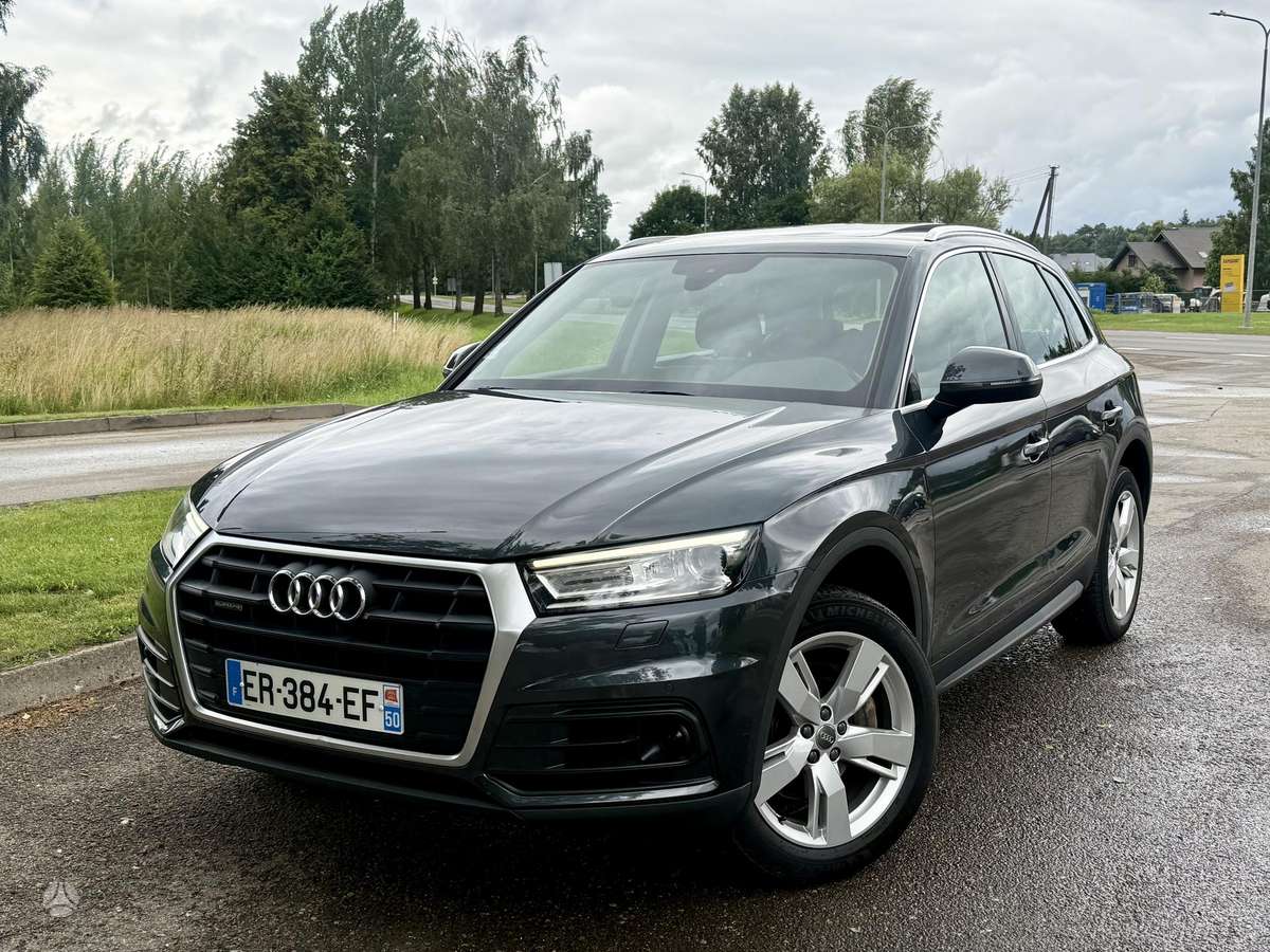 Audi Q5, 2.0 l., off-road / crossover