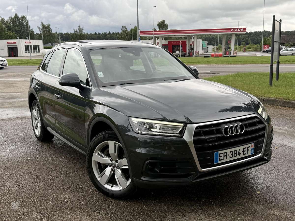Audi Q5, 2.0 l., off-road / crossover