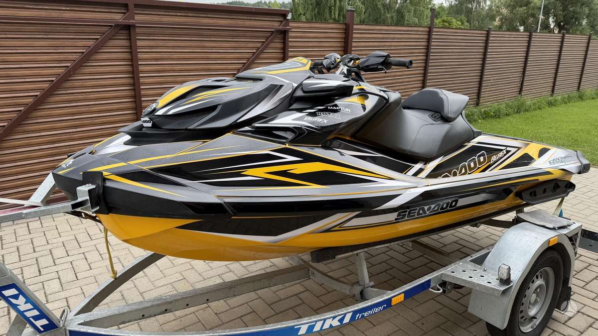 Sea-Doo RXP-XRS, водные мотоциклы