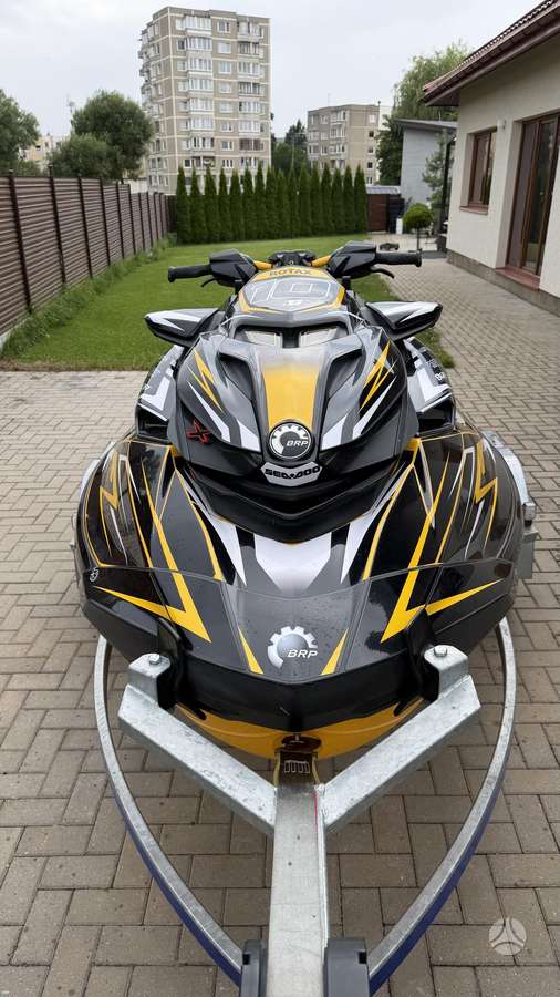 Sea-Doo RXP-XRS, водные мотоциклы