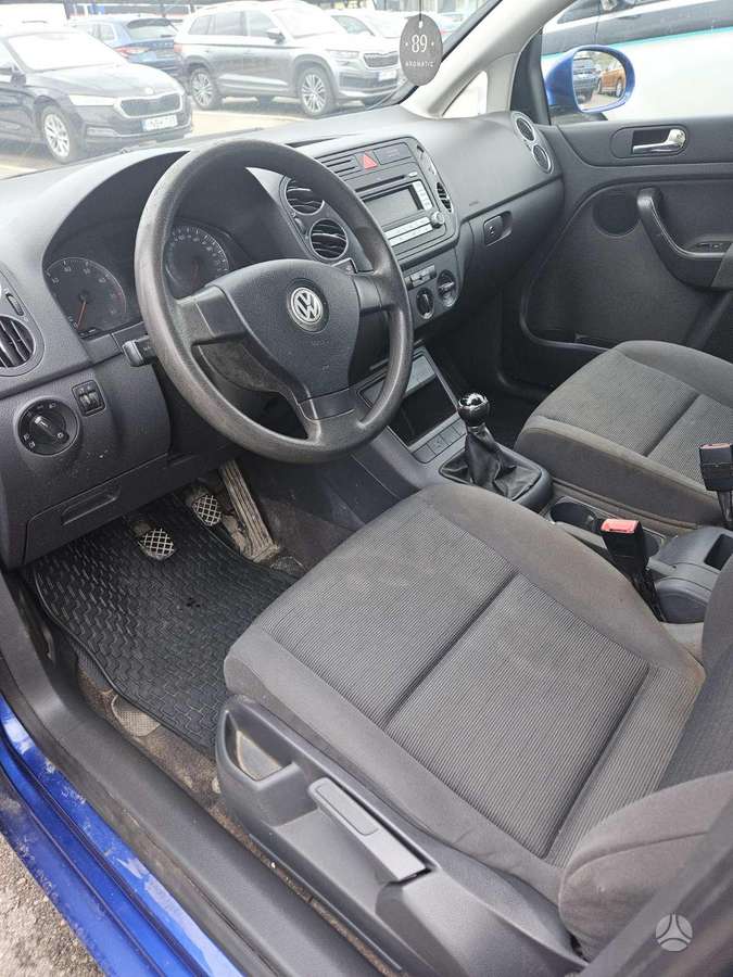 Volkswagen Golf Plus - 1