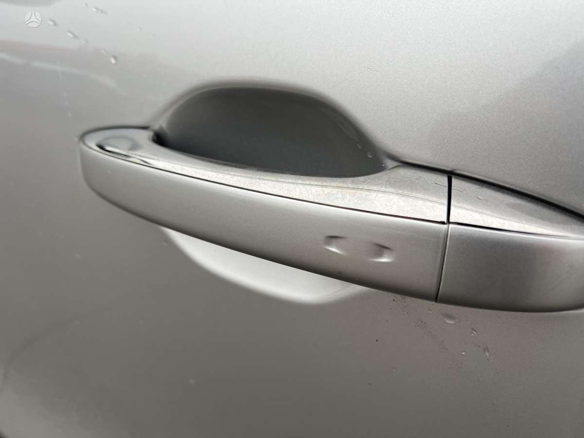 Renault Grand Scenic - 10