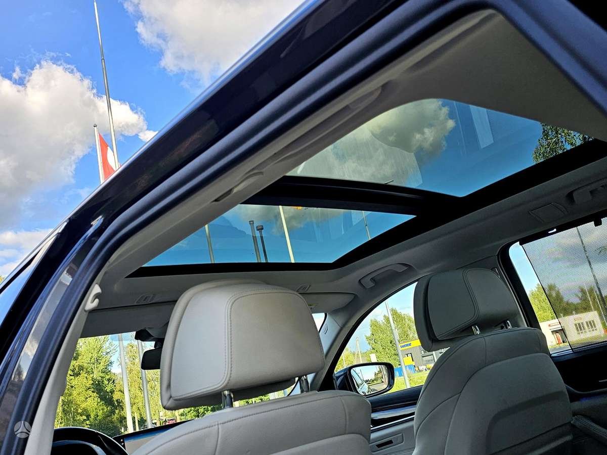 BMW 520, 2.0 l., wagon