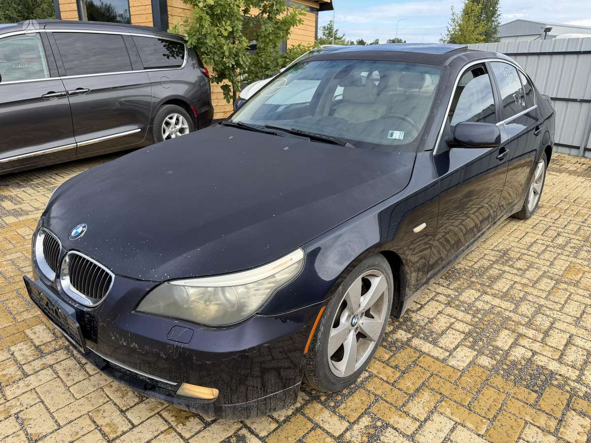 BMW 528, 3.0 l., Седан
