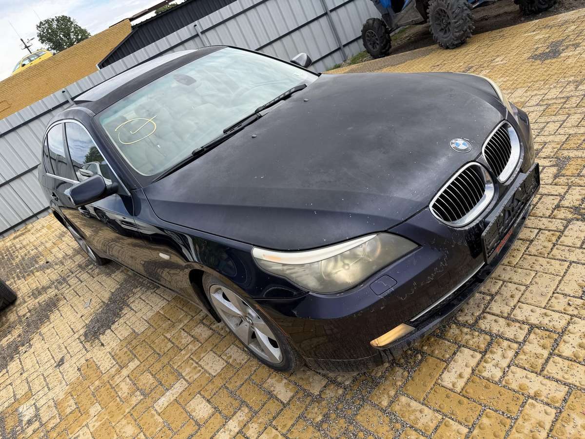 BMW 528, 3.0 l., Седан