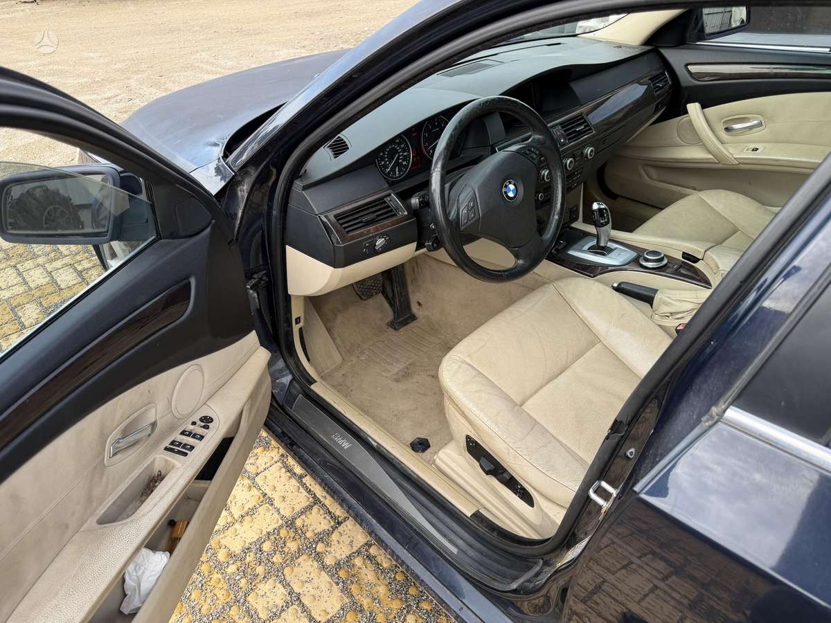 BMW 528, 3.0 l., Седан