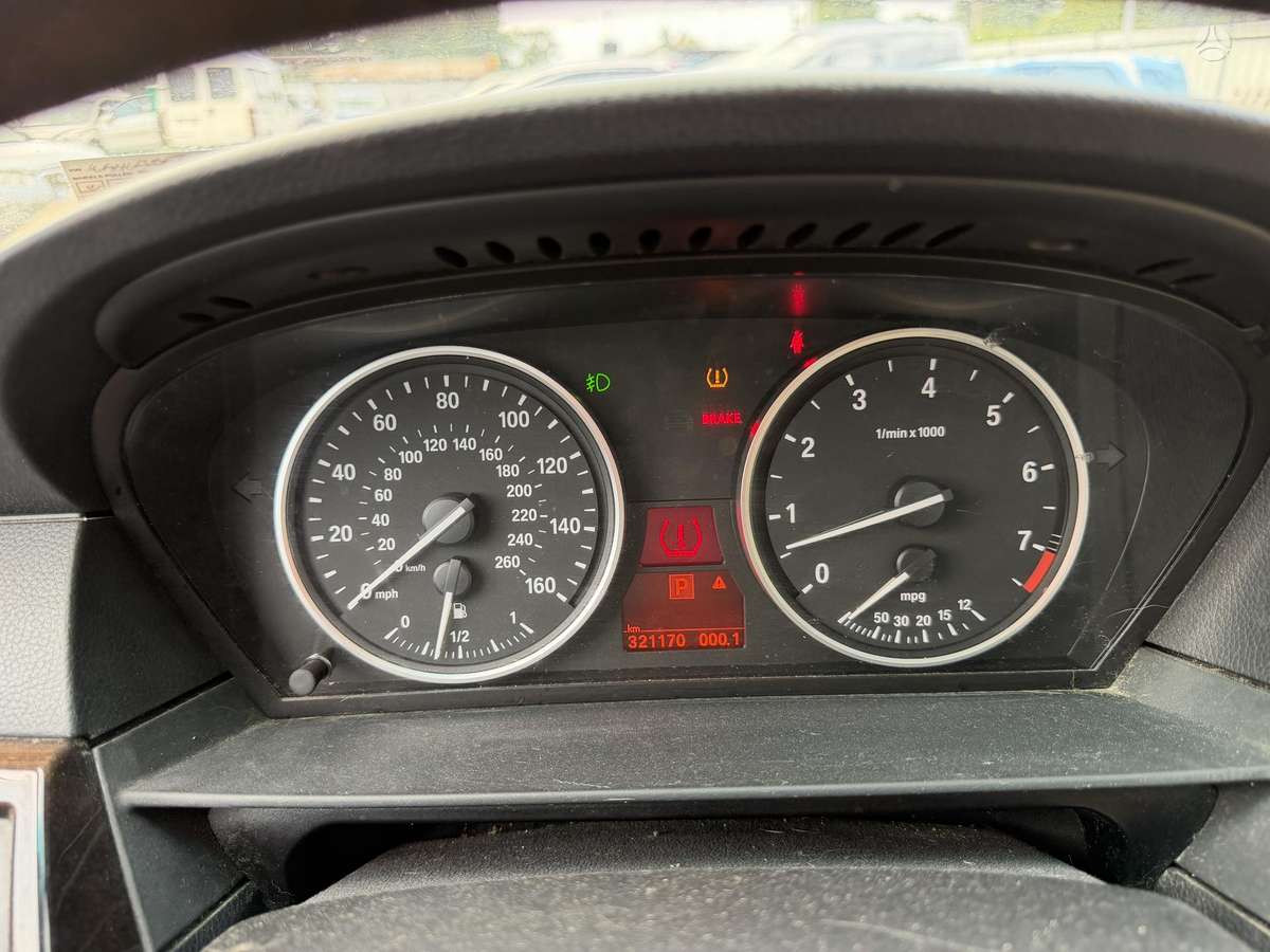 BMW 528, 3.0 l., Седан