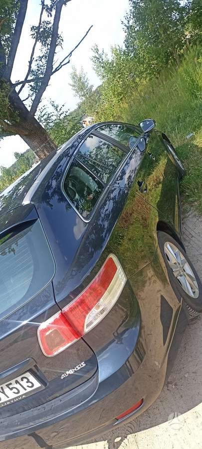 Toyota Avensis - 5