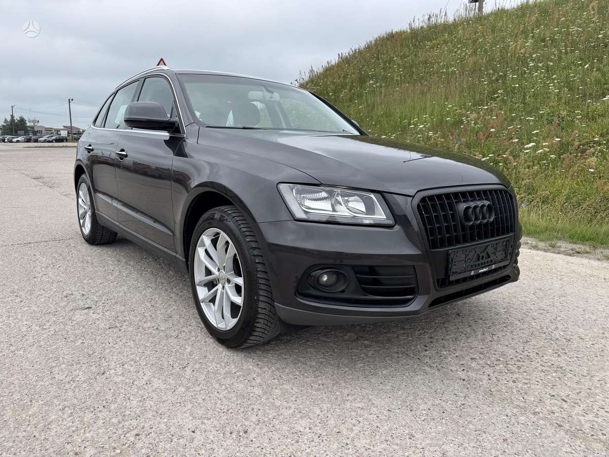 Audi Q5, 2.0 l., off-road / crossover