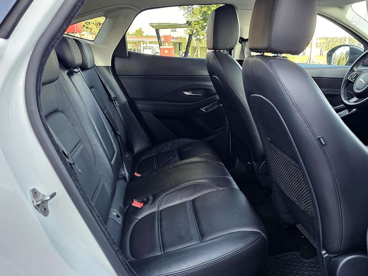 Jaguar E-Pace, 2.0 l., off-road / crossover