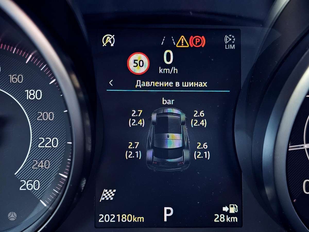 Jaguar E-Pace, 2.0 l., off-road / crossover