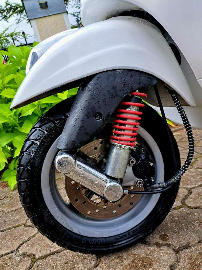 Piaggio Vespa 49cc, мотороллеры / мопеды