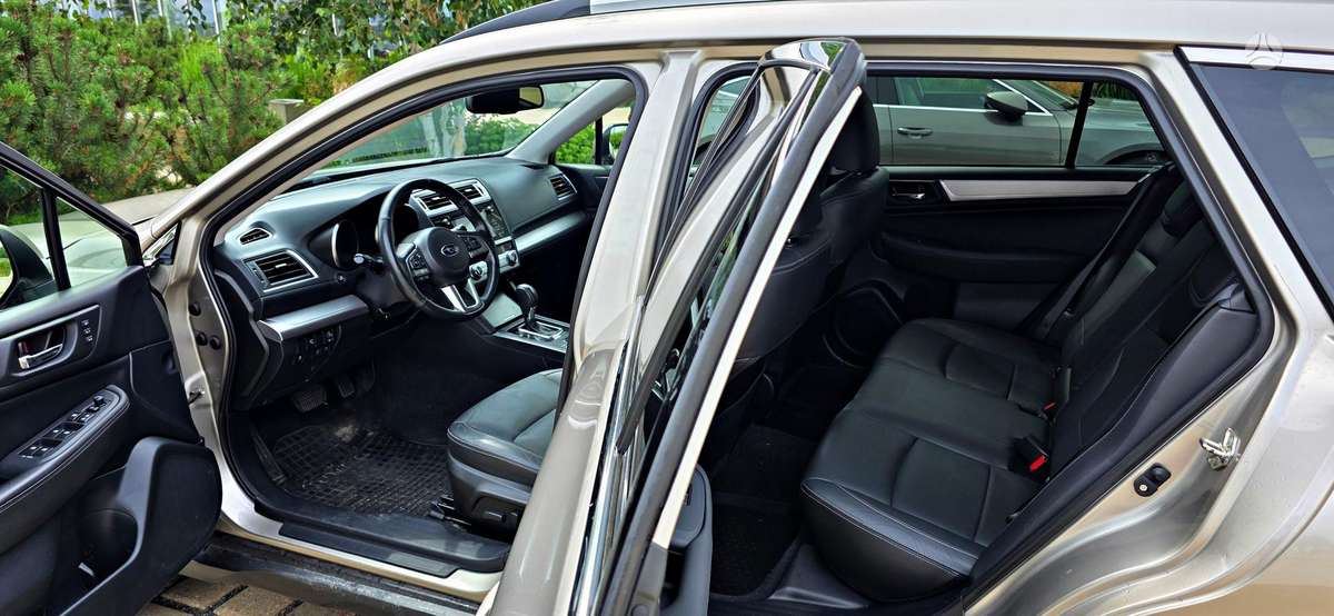 Subaru Outback, 2.0 l., off-road / crossover