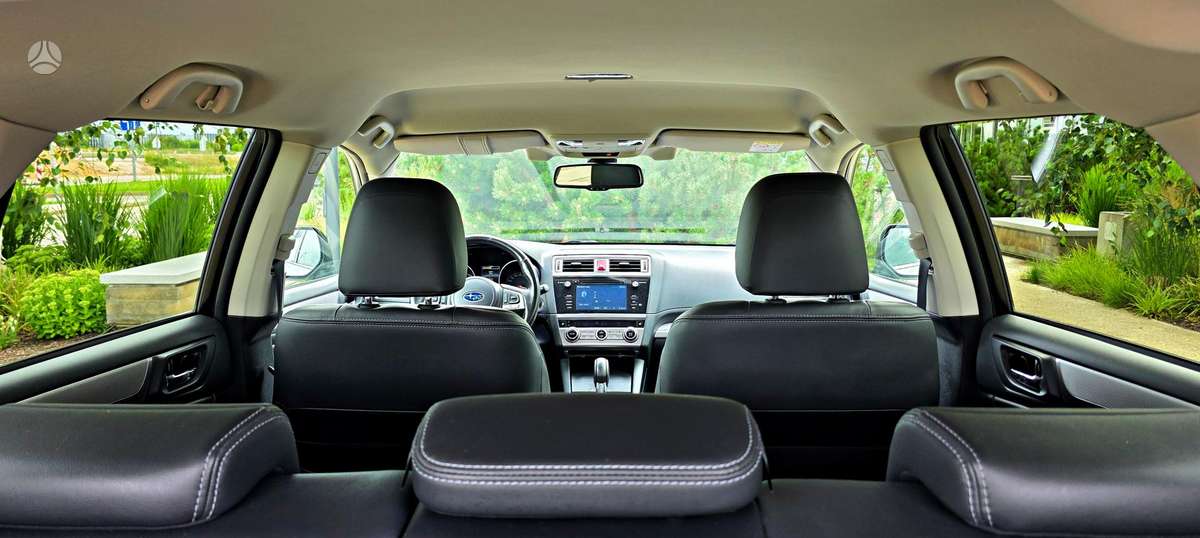 Subaru Outback, 2.0 l., off-road / crossover