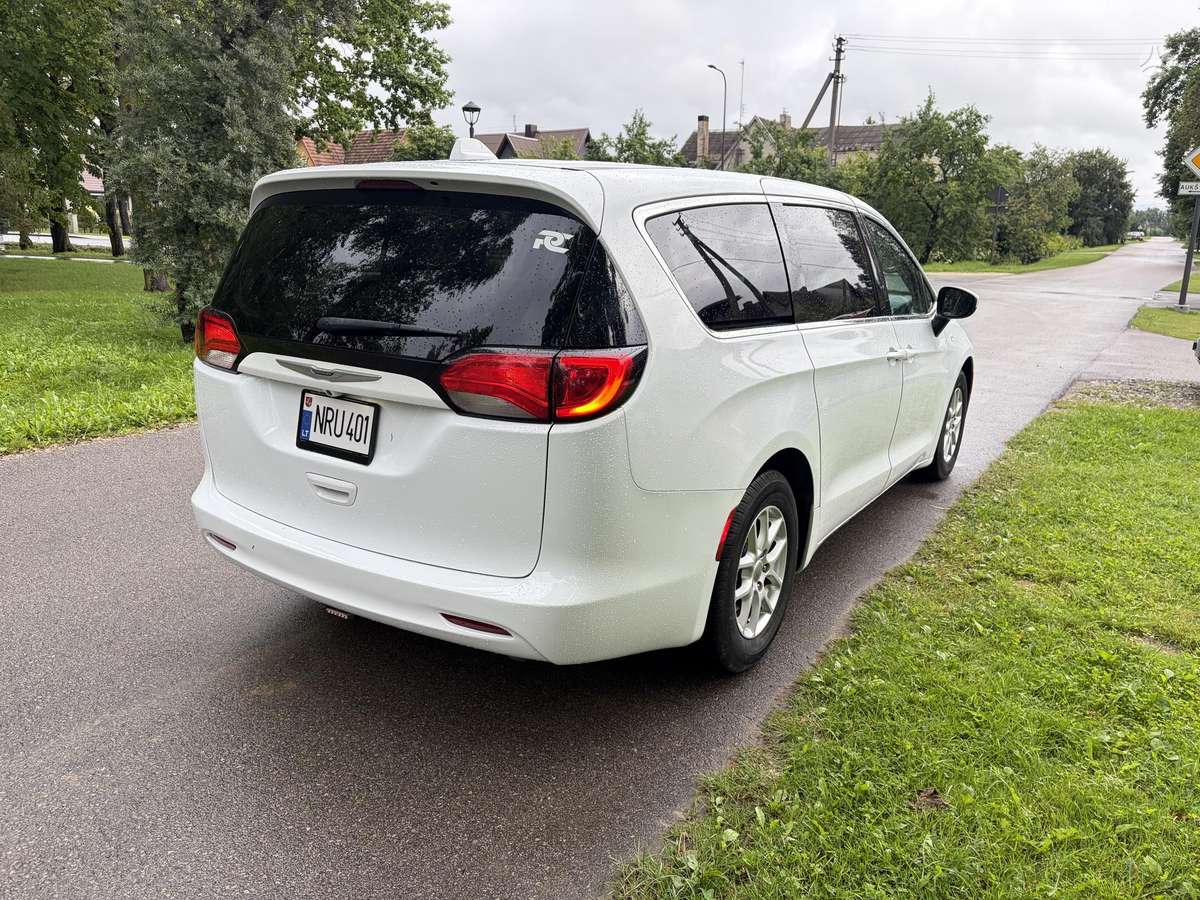 Chrysler Pacifica, 3.6 l., Минивэн