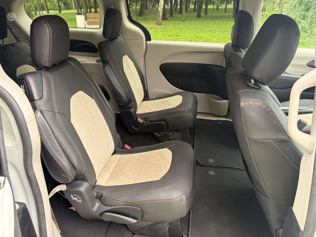 Chrysler Pacifica, 3.6 l., Минивэн
