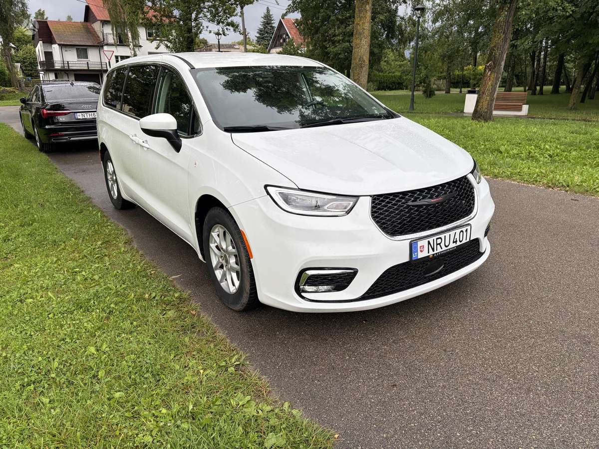 Chrysler Pacifica, 3.6 l., Минивэн
