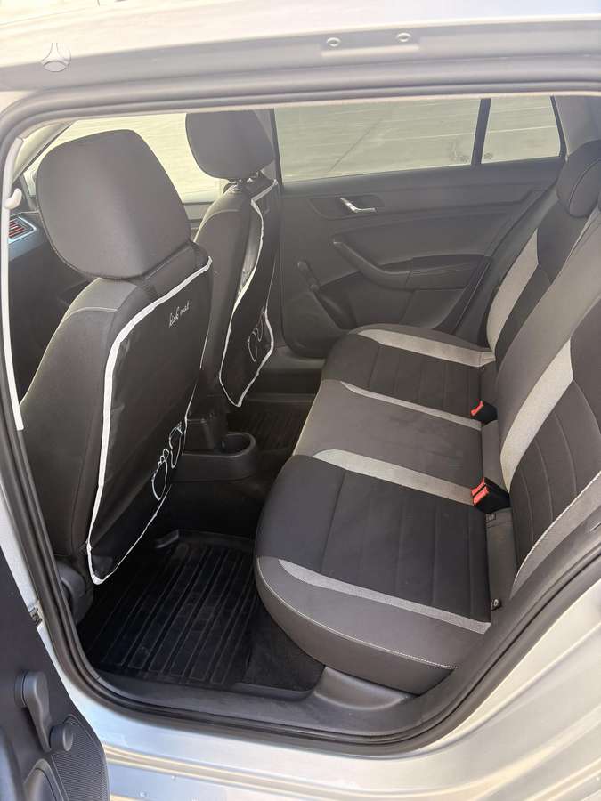 Škoda Rapid - 5