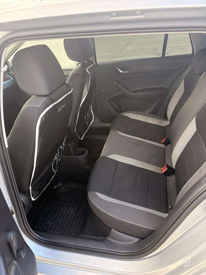 Skoda Rapid, 1.2 l., Хэтчбек