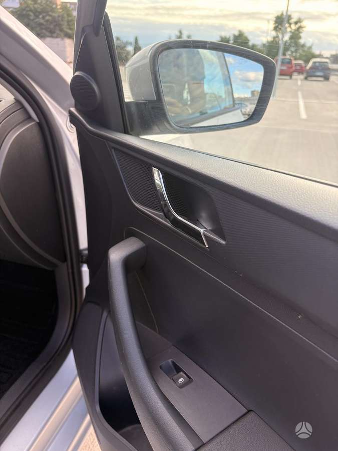 Skoda Rapid, 1.2 l., hatchback