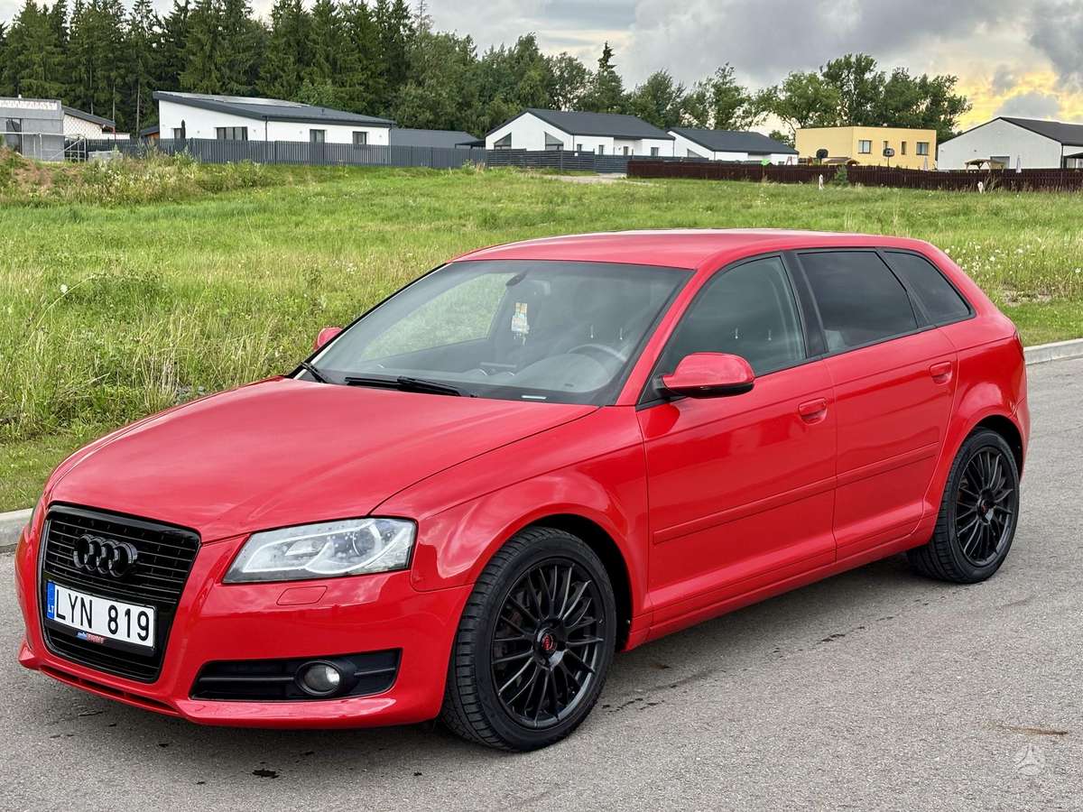 Audi A3, 1.6 l., hatchback