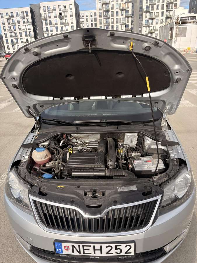Skoda Rapid, 1.2 l., hatchback