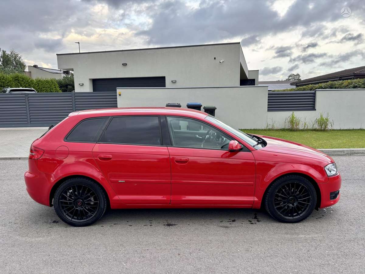 Audi A3, 1.6 l., hatchback
