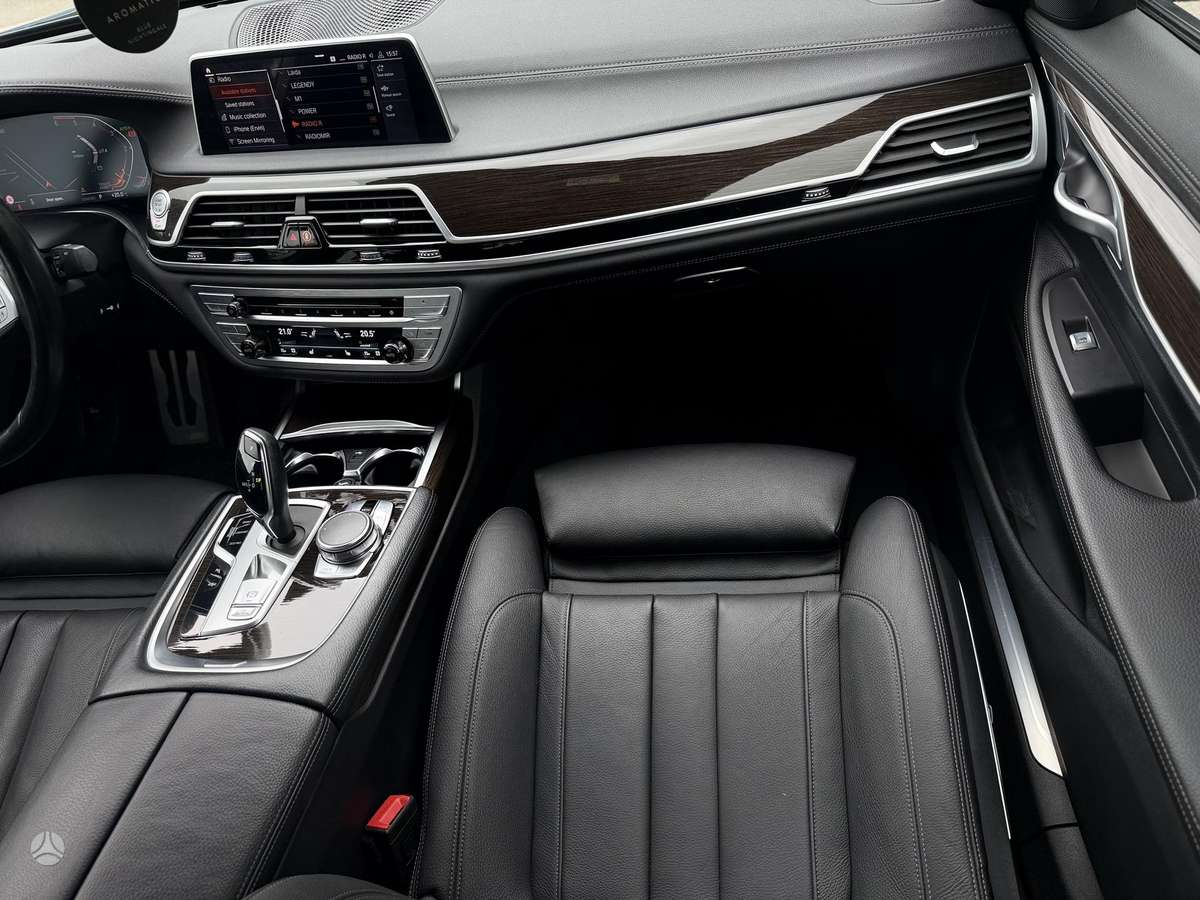 BMW 730, 3.0 l., Седан