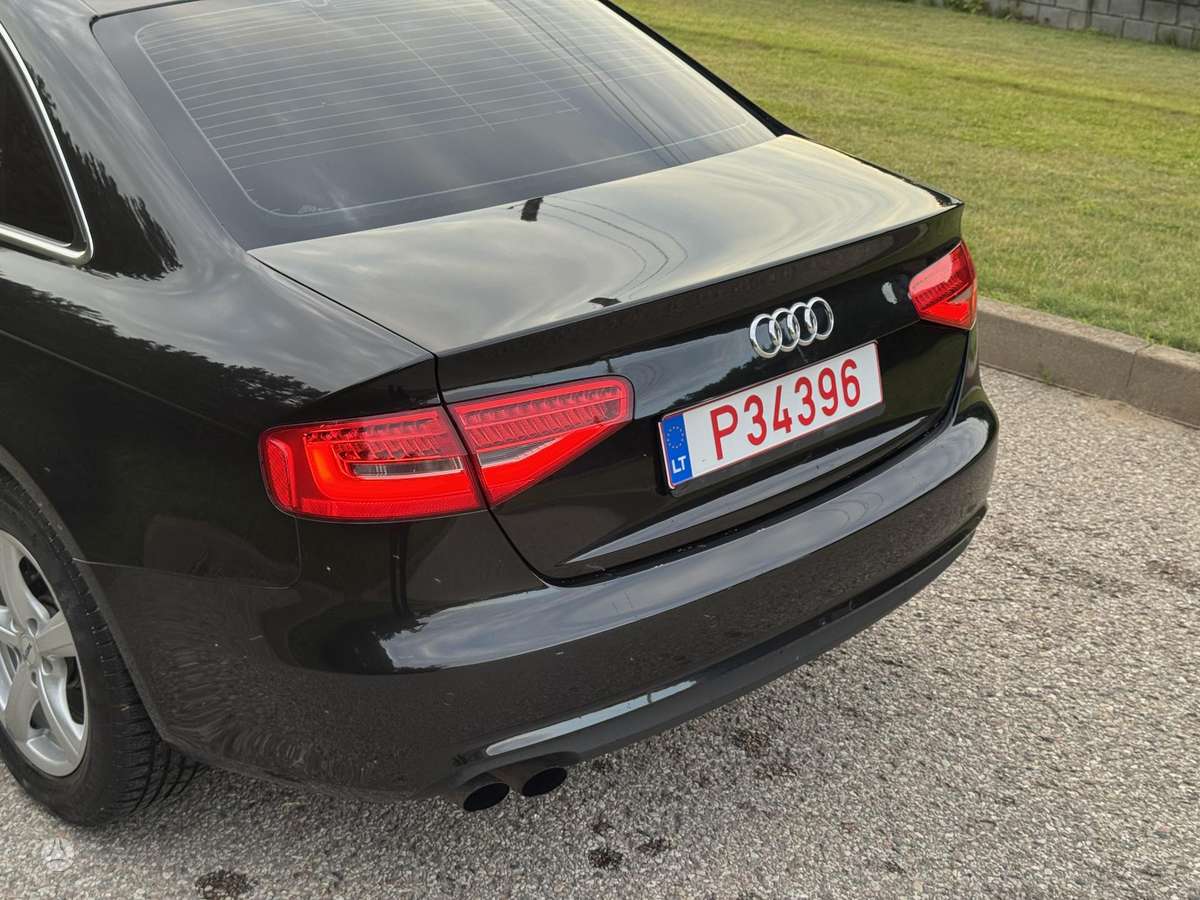 Audi A4, 1.8 l., Седан