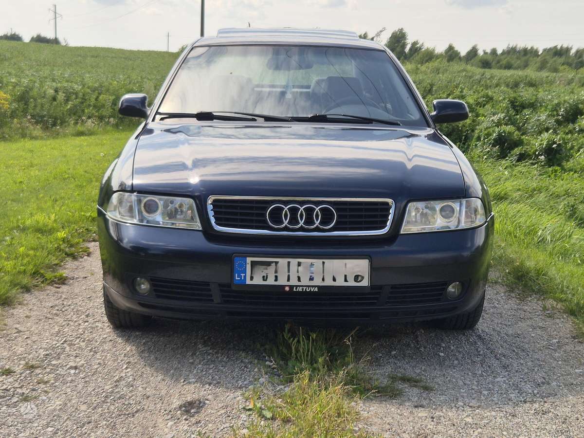 Audi A4, 1.6 l., Седан