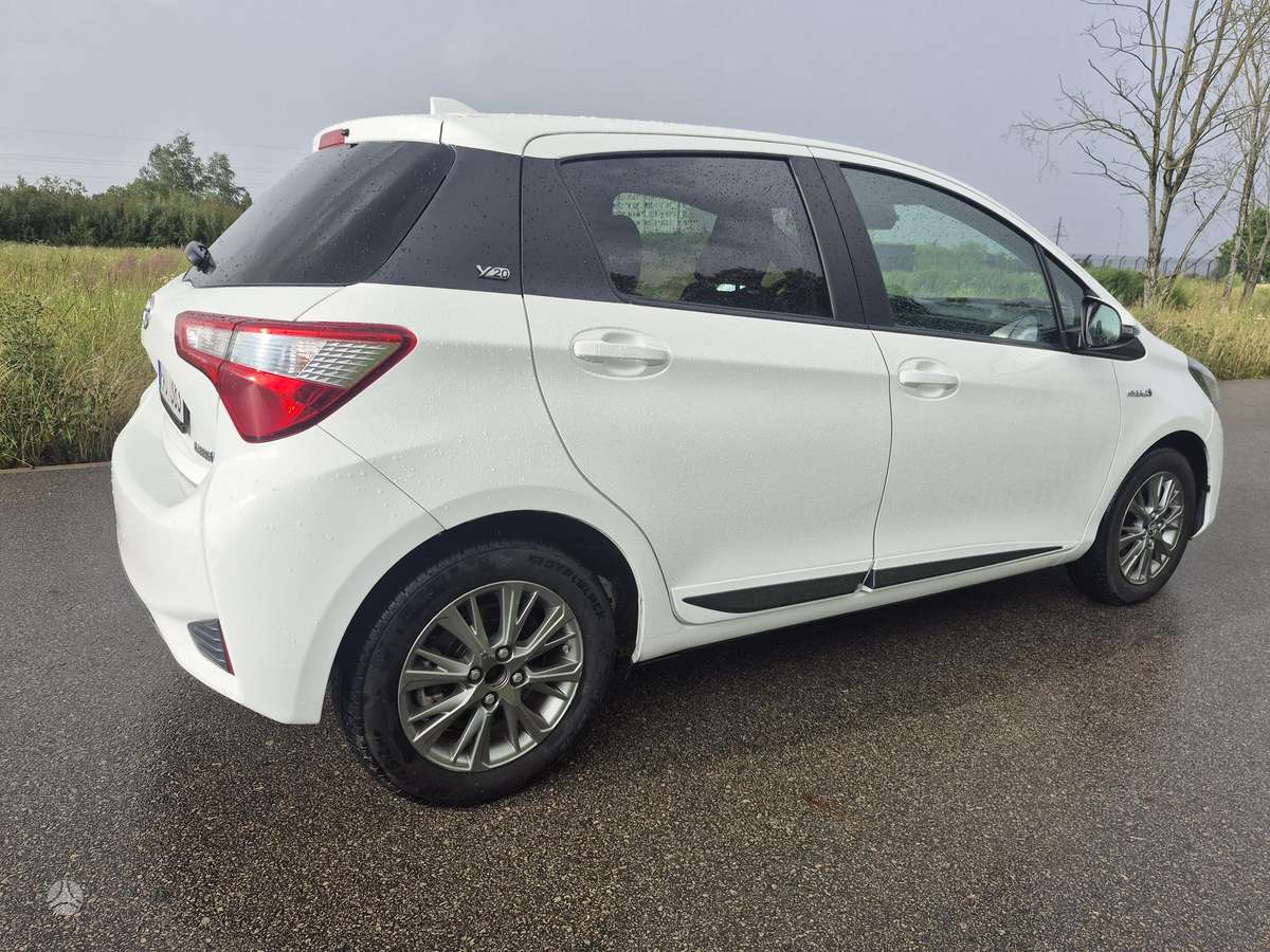 Toyota Yaris - 11